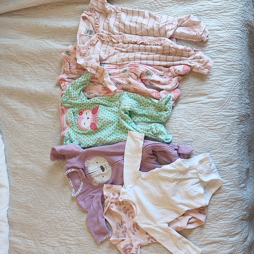 3 months bundle! Footie jammies, bodysuits 6 pieces